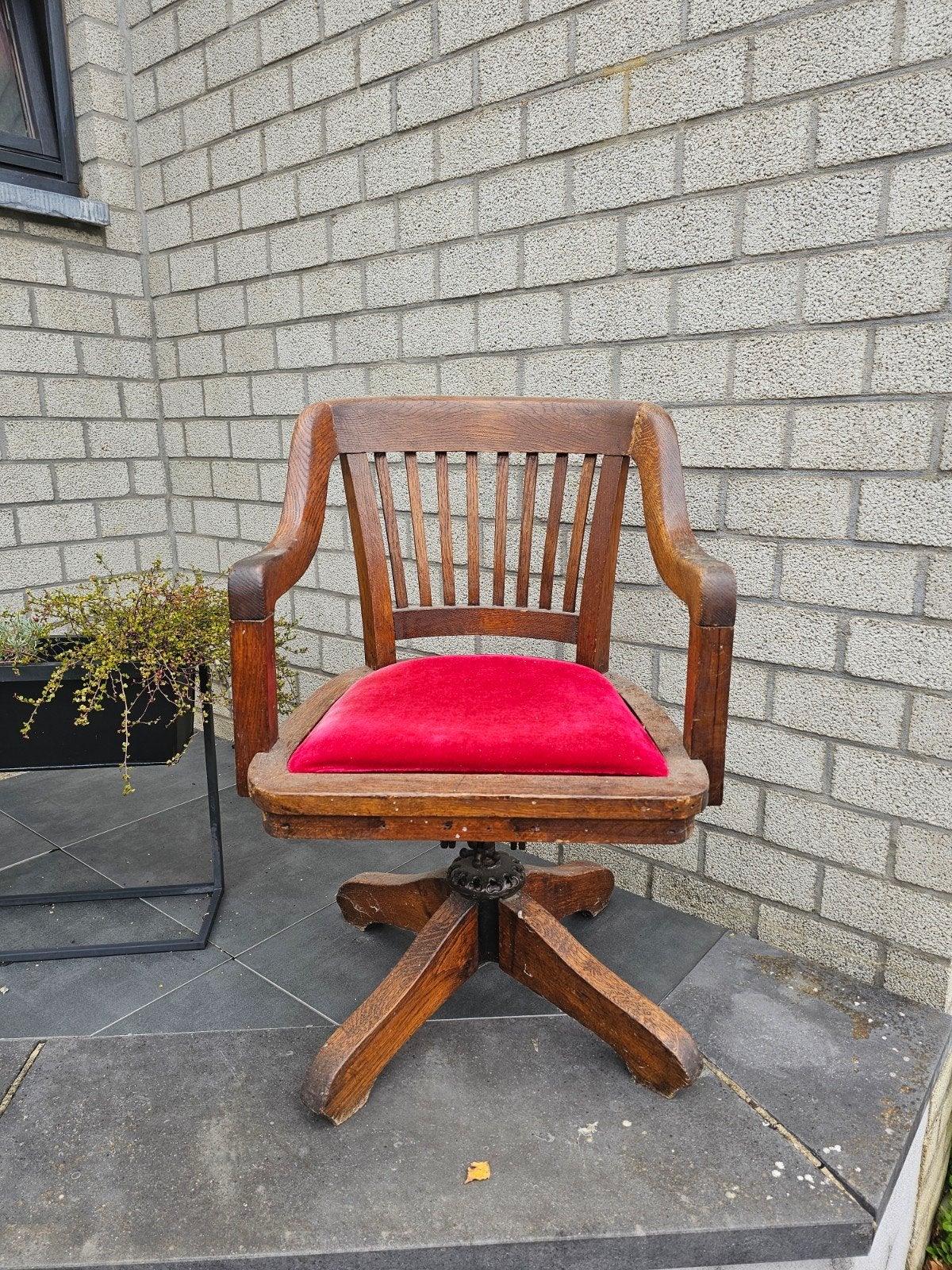 Une chaise de bureau Art déco en chêne, Enlèvement