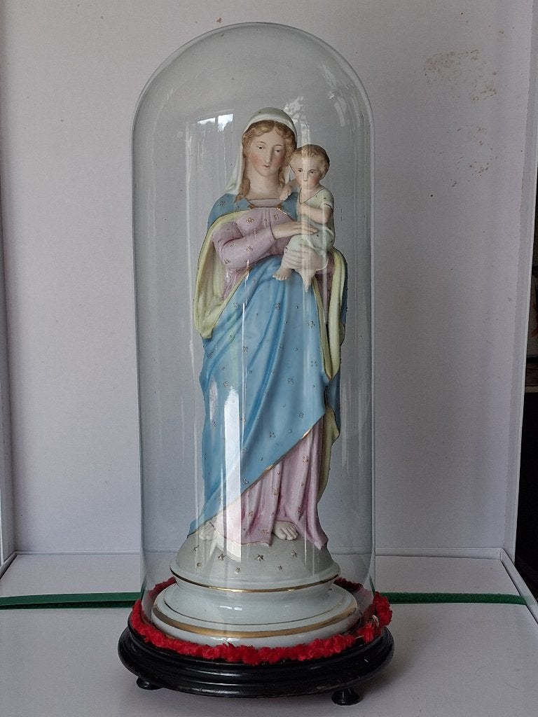 Beeld van de Maagd Maria met het kindje Jezus, Ophalen