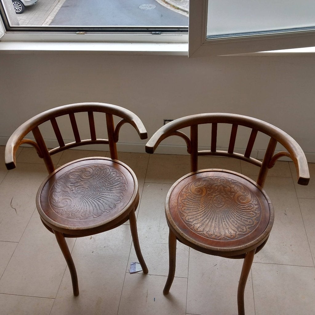 2 stoelen Luterma Estonia, Enlèvement