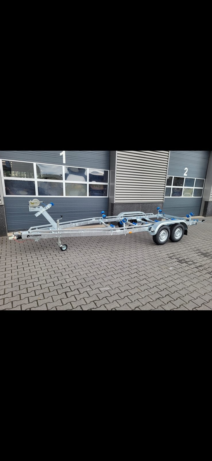 Bootrailer TE HUUR, Watersport en Boten, Boottrailers, Nieuw, 1500 tot 3000 kg, 6 tot 9 meter, Verstelbare verlichting, Geremd