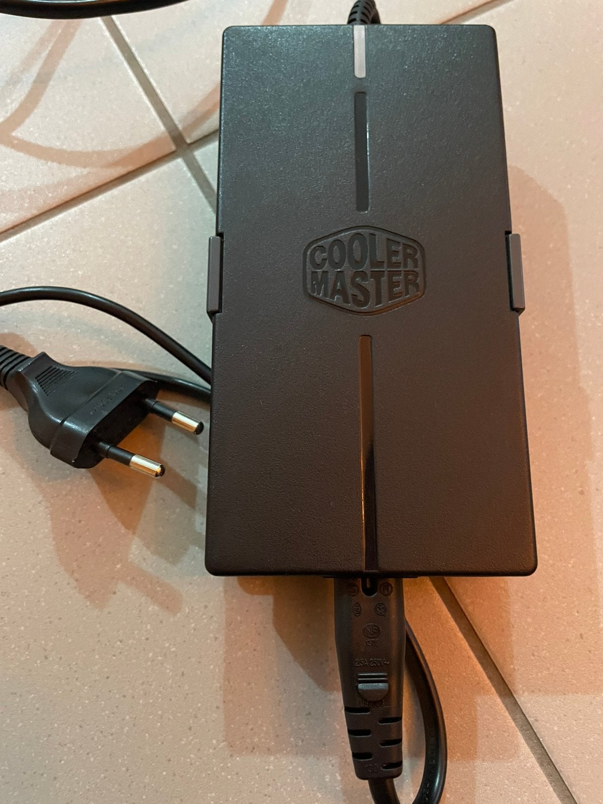 Chargeur universel pour ordinateur portable, Informatique & Logiciels, Enlèvement ou Envoi, Comme neuf