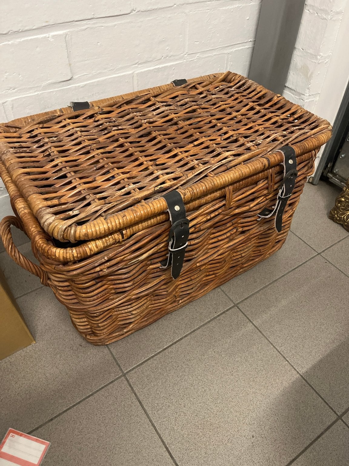 Rieten mand in goeie staat (met gespen), Enlèvement, Comme neuf, Panier