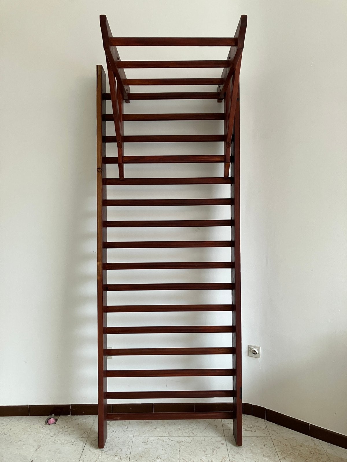 Espalier de gymnastique en bois avec barre de traction, Enlèvement, Utilisé, 2 à 4 mètres