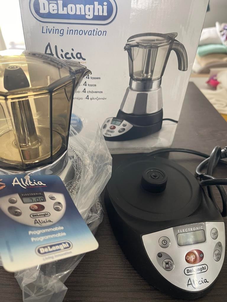 Cafetière italienne électrique De’Longhi, Enlèvement ou Envoi, Neuf, Cafetière