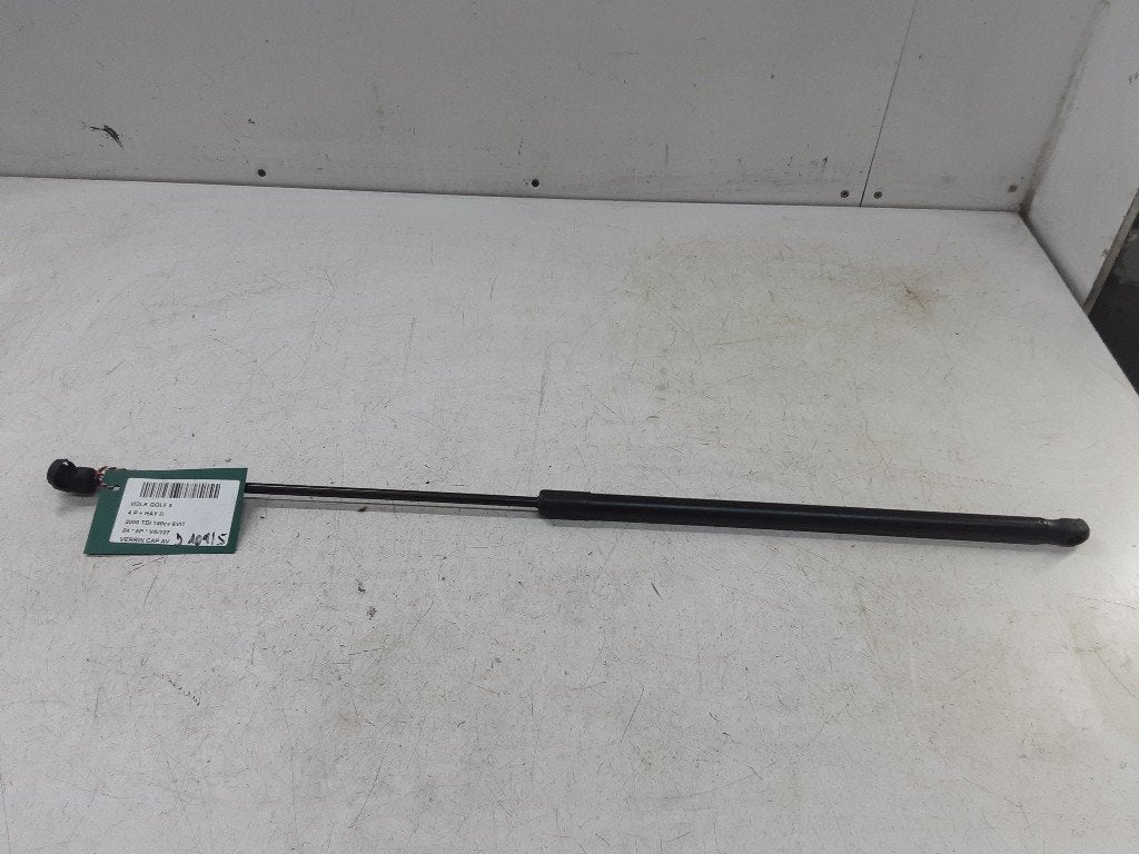 VERIN DE CAPOT Volkswagen Golf V (1K1) (1KO823359A), Autos : Pièces & Accessoires, Volkswagen, Mevr. I. Hauben, Utilisé, Rue de l'Espoir 34 34
4030  GRIVEGNÉE, BE