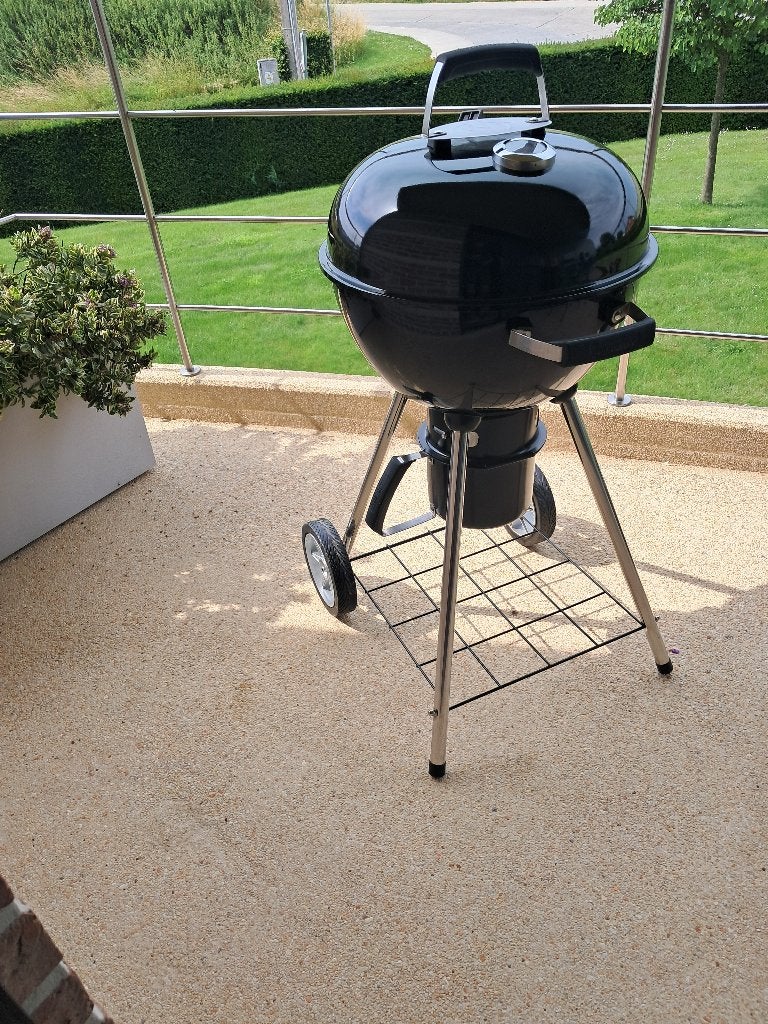 Barbecue Charbon, Tuin en Terras, Houtskoolbarbecues, Ophalen, Zo goed als nieuw, Napoleon, Met accessoires