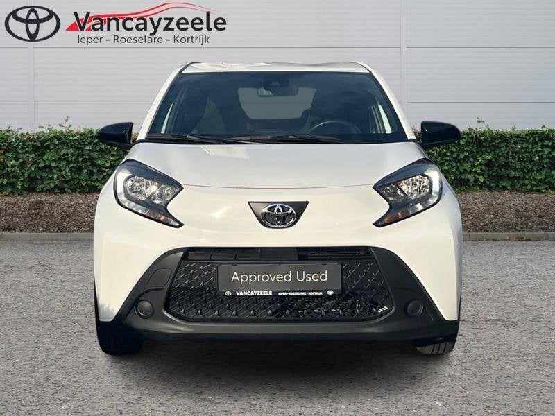 Toyota Aygo play+cam+dab+carplay+androidauto, 72 pk, Wit, Handgeschakeld, 5 deurs