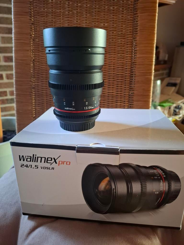 Walimex Pro 24/1.5 Voslr groothoeklens, Enlèvement, Objectif grand angle