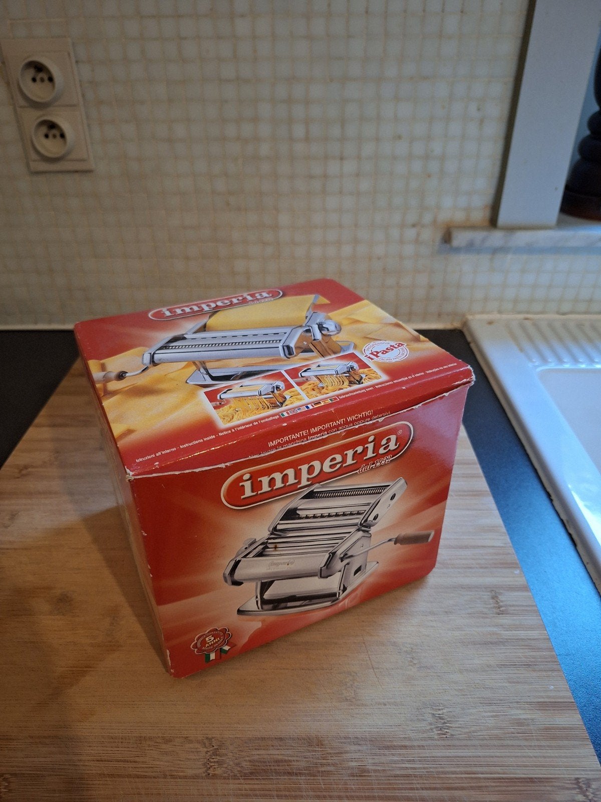 Pasta machine Imperia, Ophalen