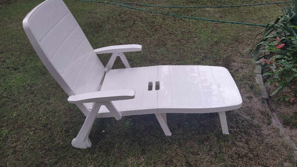 COMFORTABEL LIGBED, merk JARDIN, als nieuw!, Ophalen, Zo goed als nieuw, Kunststof, Inklapbaar