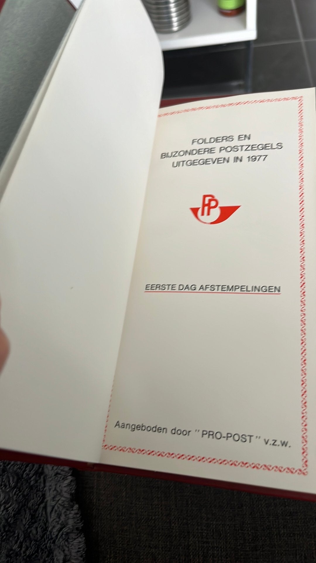 Postzegelboekjes eerstedagafstempelingen, Postzegels en Munten, Ophalen