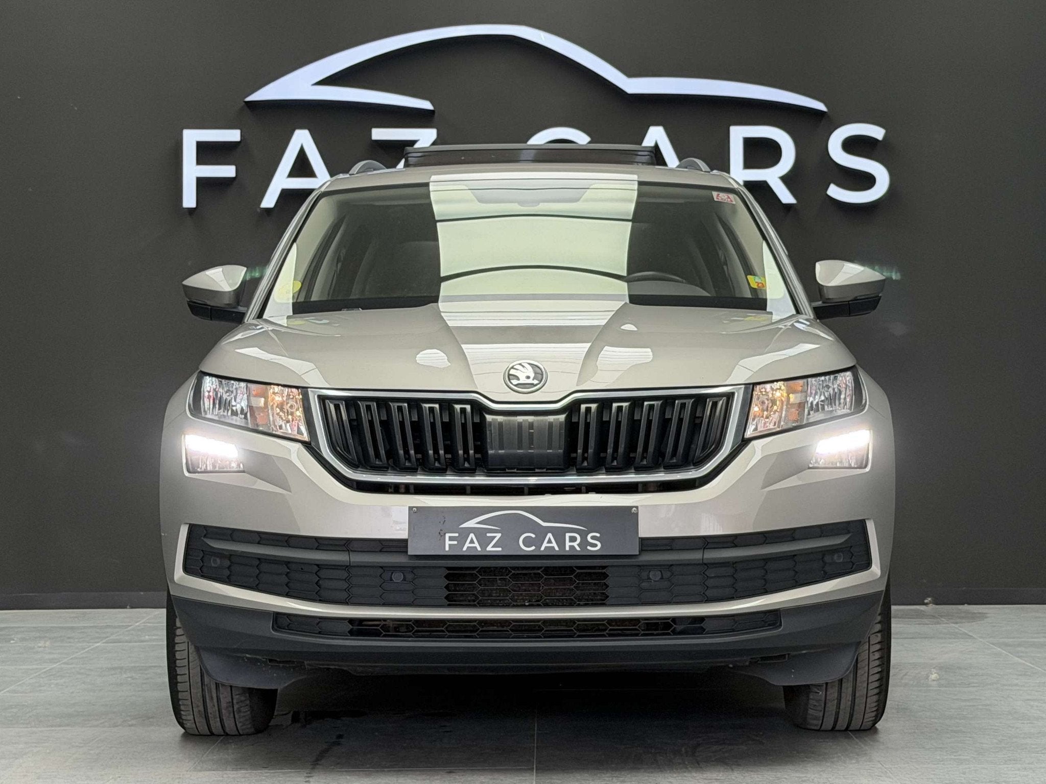 Skoda Kodiaq 2.0 CR TDi Ambition DSG * 1ER PROP + GPS + CAM, Auto's, Stof, Gebruikt, 4 cilinders, Bedrijf