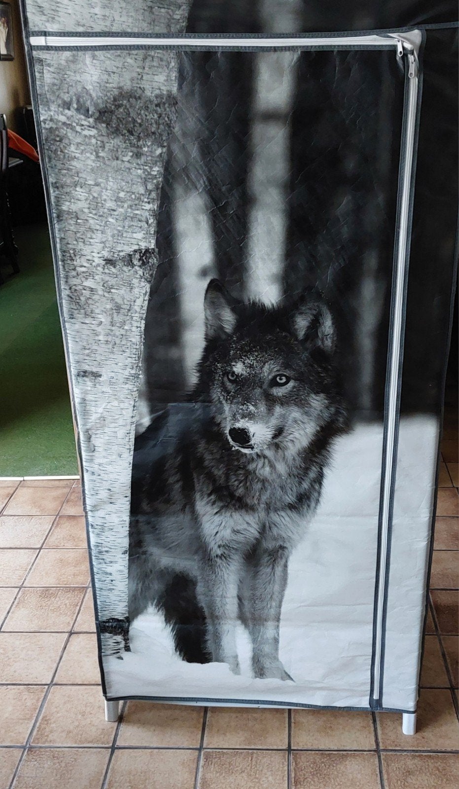 Armoire à imprimé loup - pratique et élégante, Enlèvement, Comme neuf