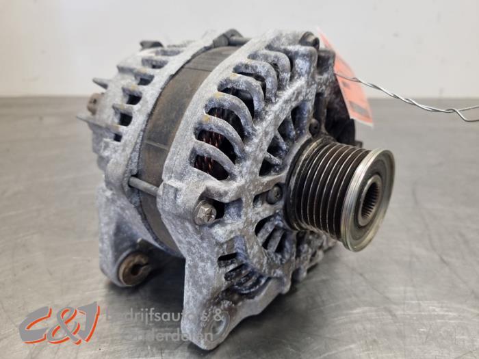 Dynamo van een Opel Vivaro, Gebruikt, -, -, Opel