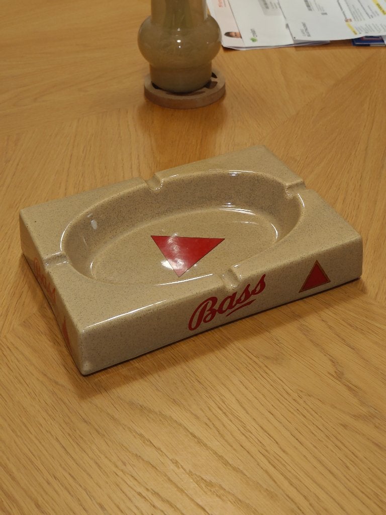 Vintage Bass asbak, Ophalen of Verzenden, Zo goed als nieuw, Asbak