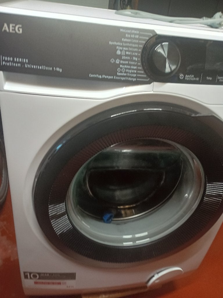 AEG wasmachine pro steam, 8 tot 10 kg, Ophalen, Zo goed als nieuw, Voorlader