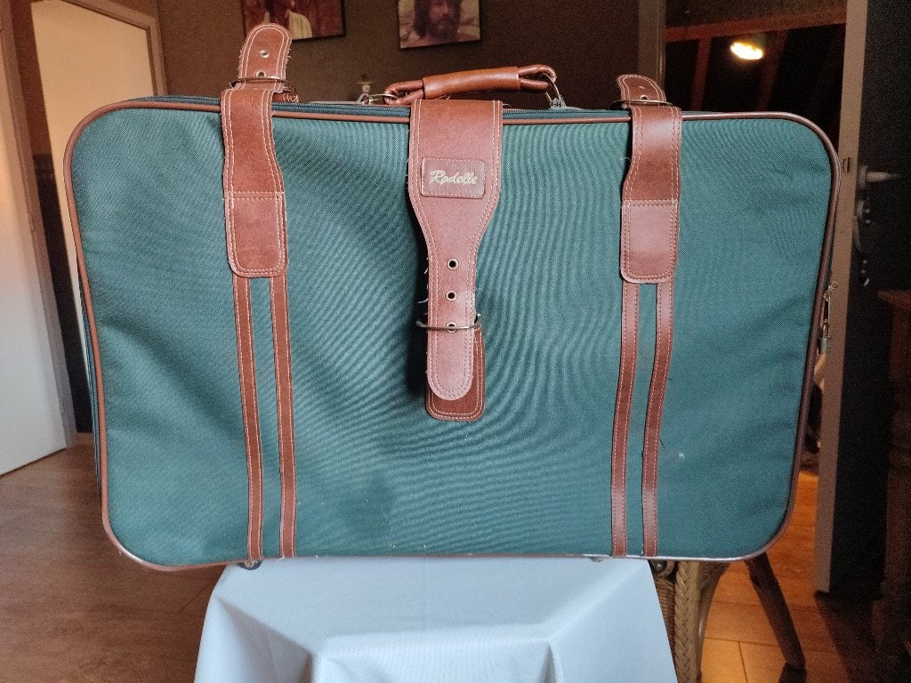 2 Valises polyester, Bijoux, Sacs & Beauté, Valises, 70 cm ou plus, Enlèvement, Utilisé, Clé