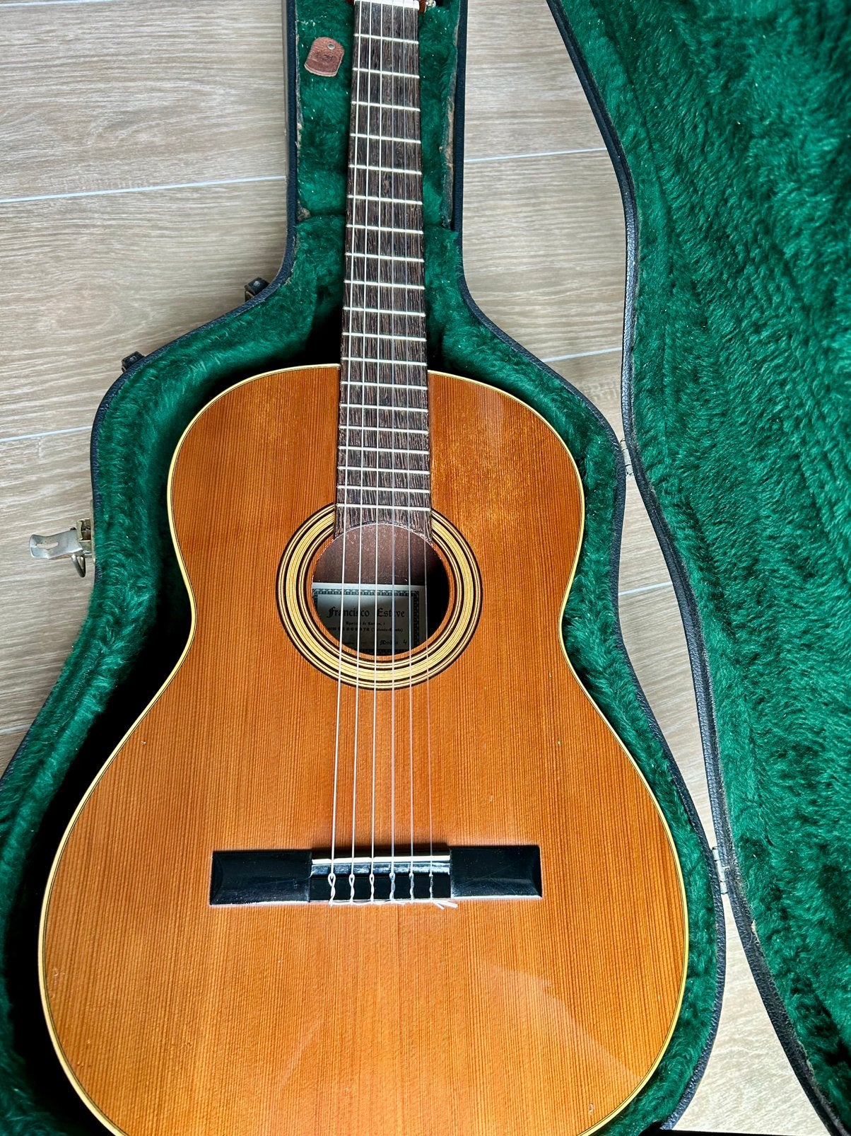 Francisco Esteve 4 + hardcase, Musique & Instruments, Enlèvement, Comme neuf