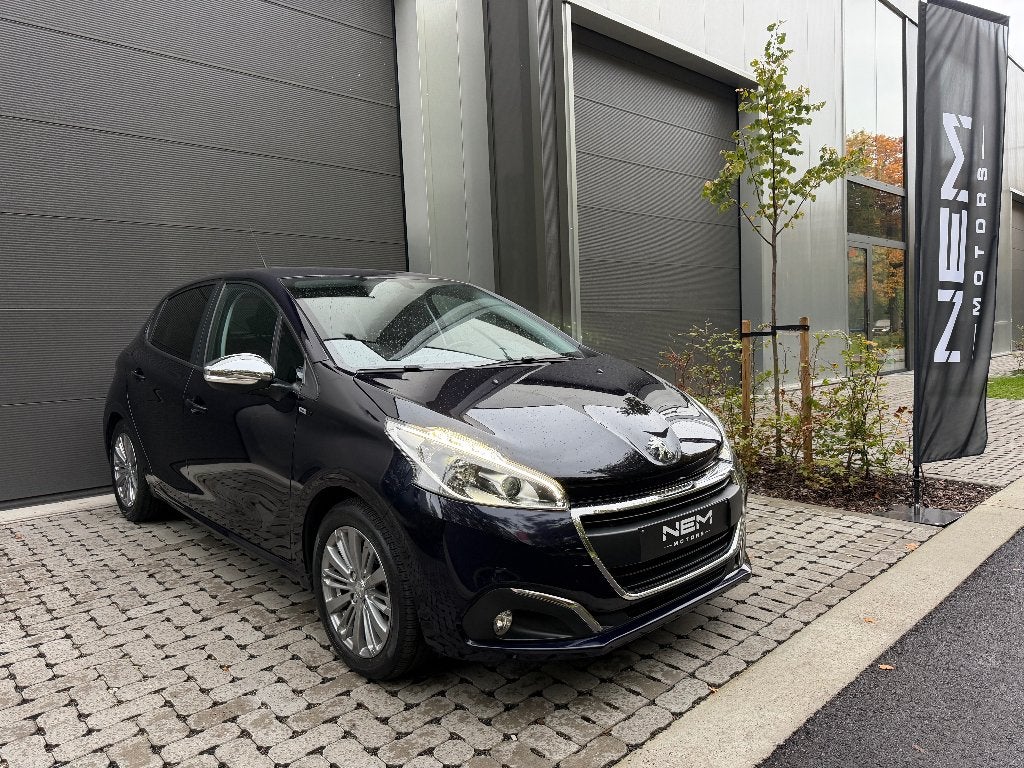 Peugeot 208 1.2i Style,GARANTIE,NAVI,CRUISE,PDC,BT,LED,AIRCO, Autos, Achat, Entreprise, Boîte manuelle, Entretenue par le concessionnaire