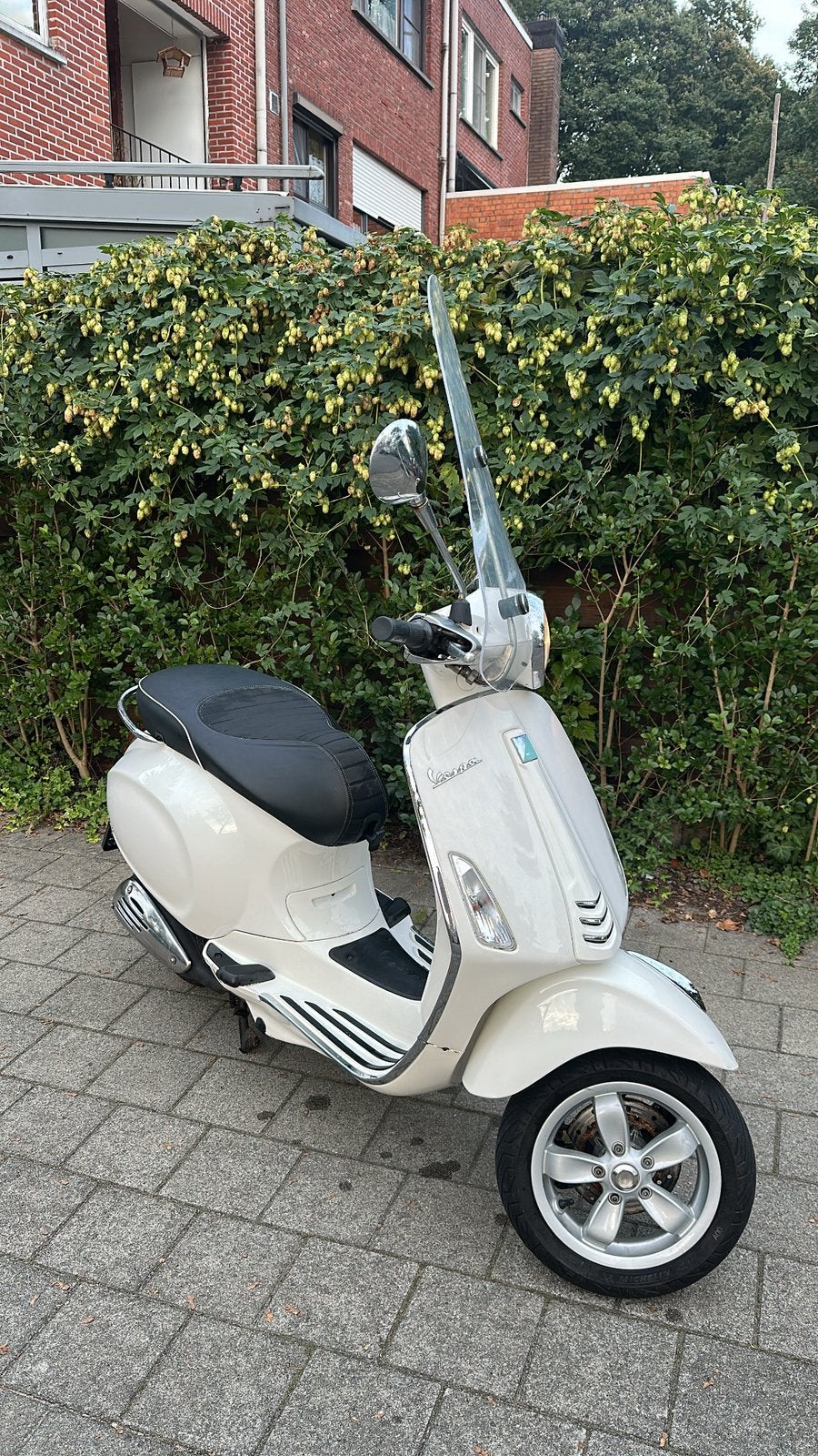 Vespa Primavera, Fietsen en Brommers, Ophalen of Verzenden, Zo goed als nieuw, Benzine, 50 cc