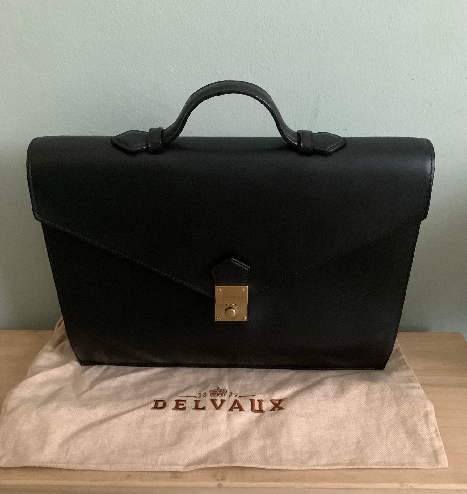 Mallette Delvaux, Bijoux, Sacs & Beauté, Sacs | Cartables, Enlèvement ou Envoi, Comme neuf