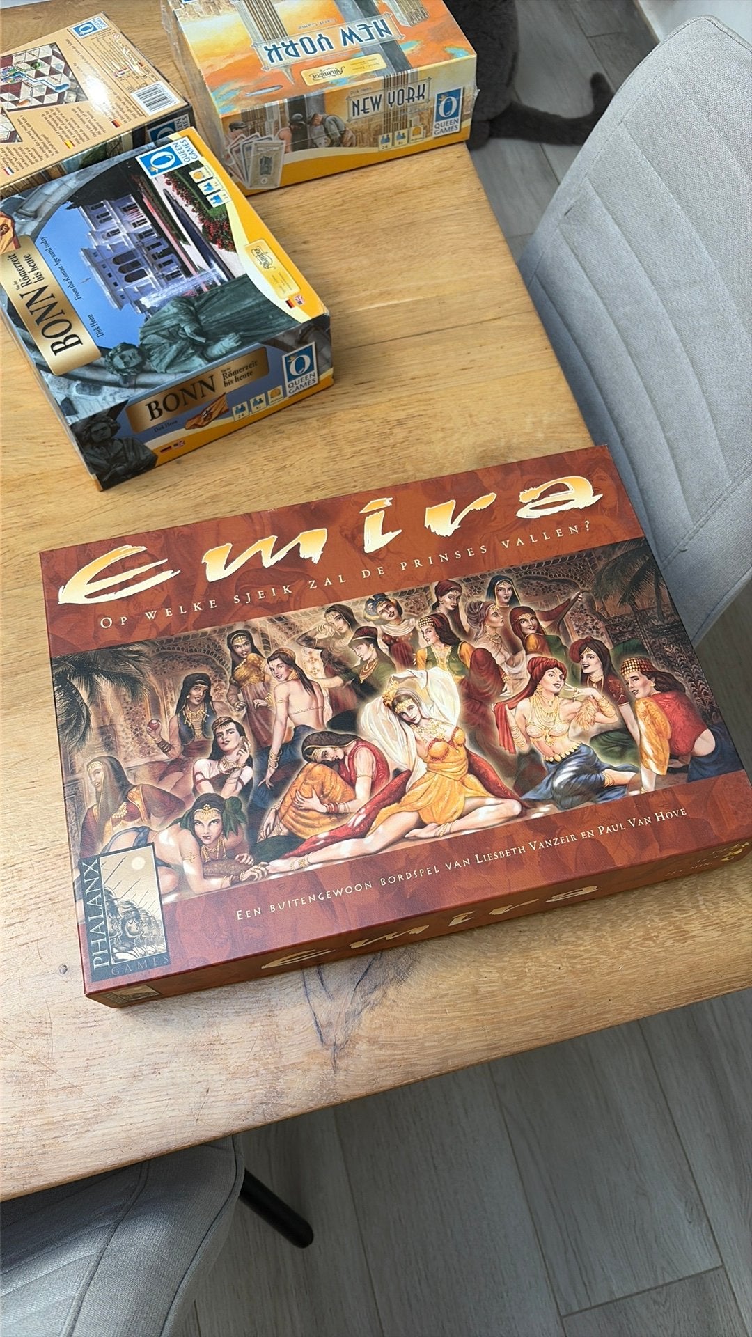 Jeu de plateau Emira, Enlèvement, Comme neuf