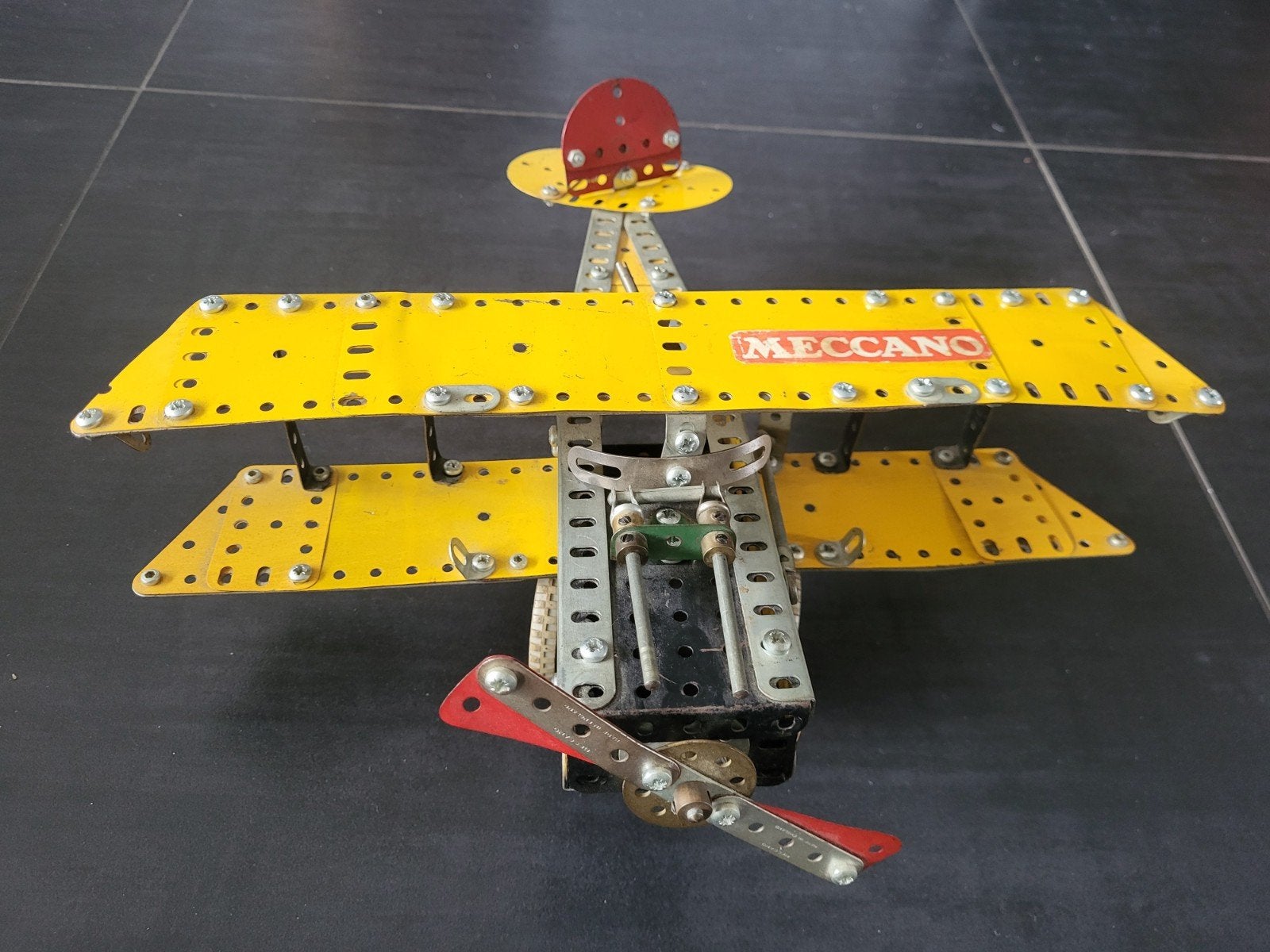 Avion vintage Meccano, Enlèvement