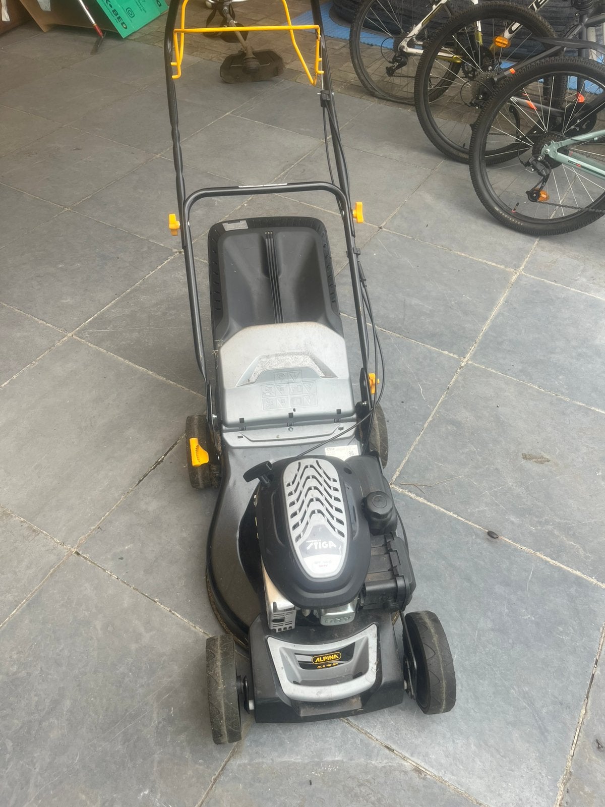 Stiga alpine handmaaier zelfrijdend, Tuin en Terras, Ophalen, Zo goed als nieuw