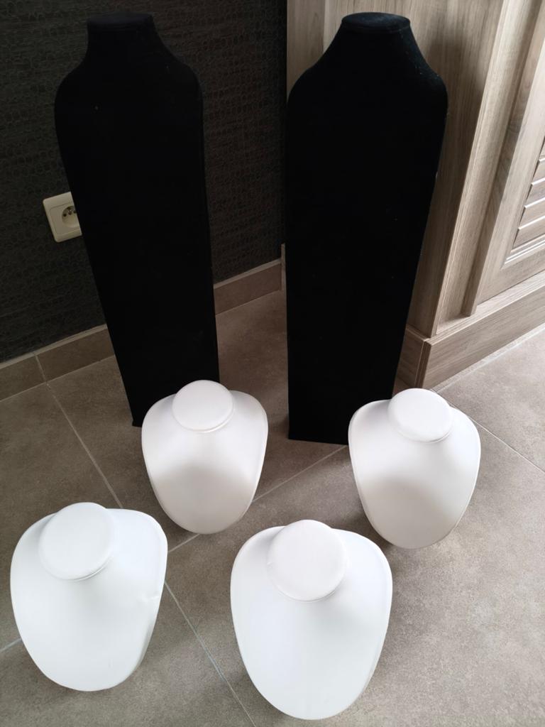 Pakket juwelen displays, Ophalen