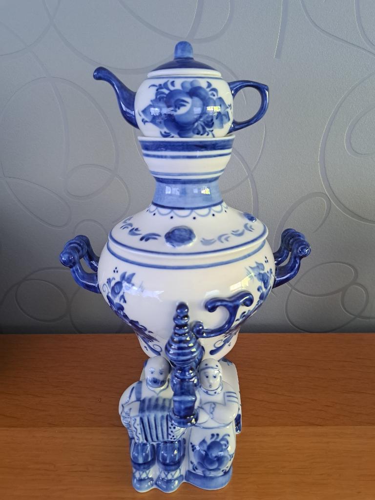 Thee-setje chinees porselein, Ophalen