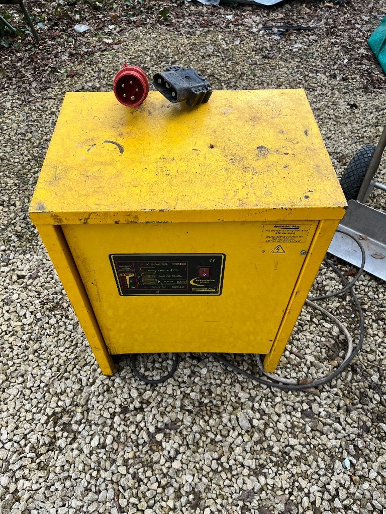 Chargeur chariot élévateur 48V 100A, Enlèvement, Utilisé