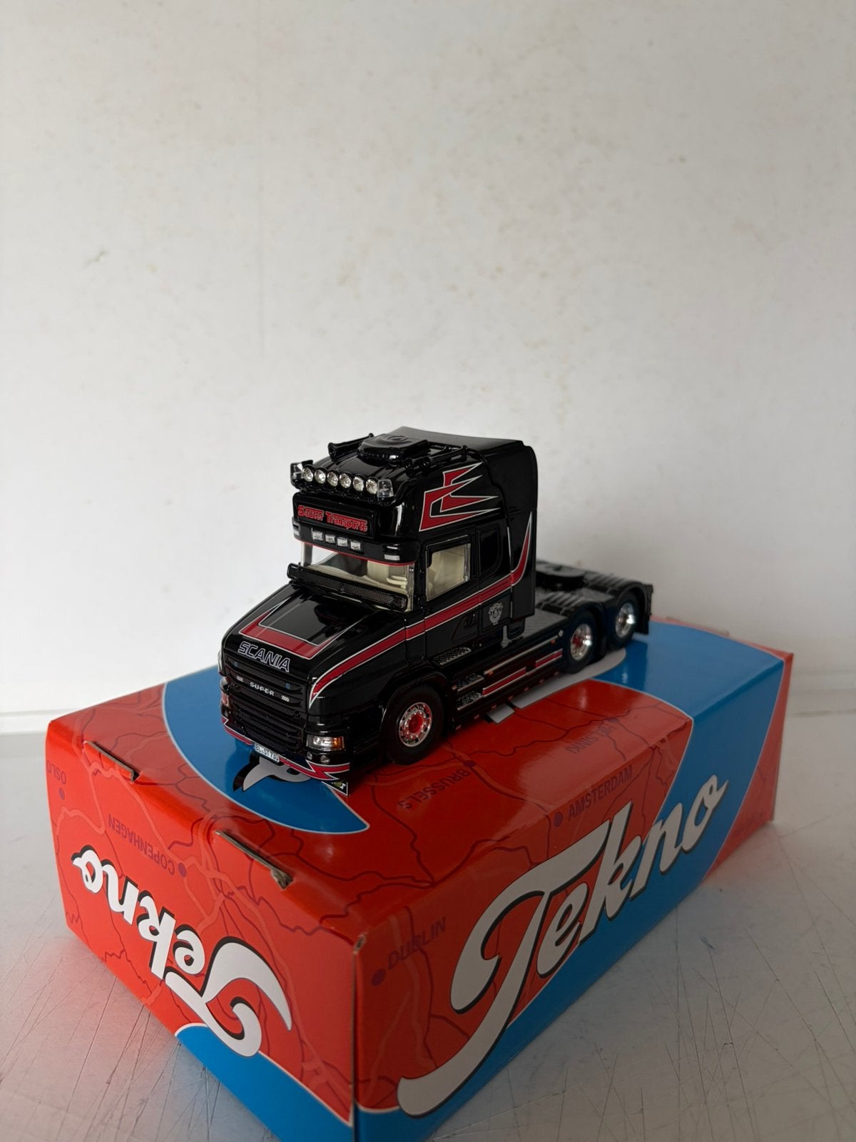 Tekno Scania Sauter Transporte schaal 1:50, Hobby en Vrije tijd, Ophalen of Verzenden, Nieuw, Bus of Vrachtwagen, Tekno