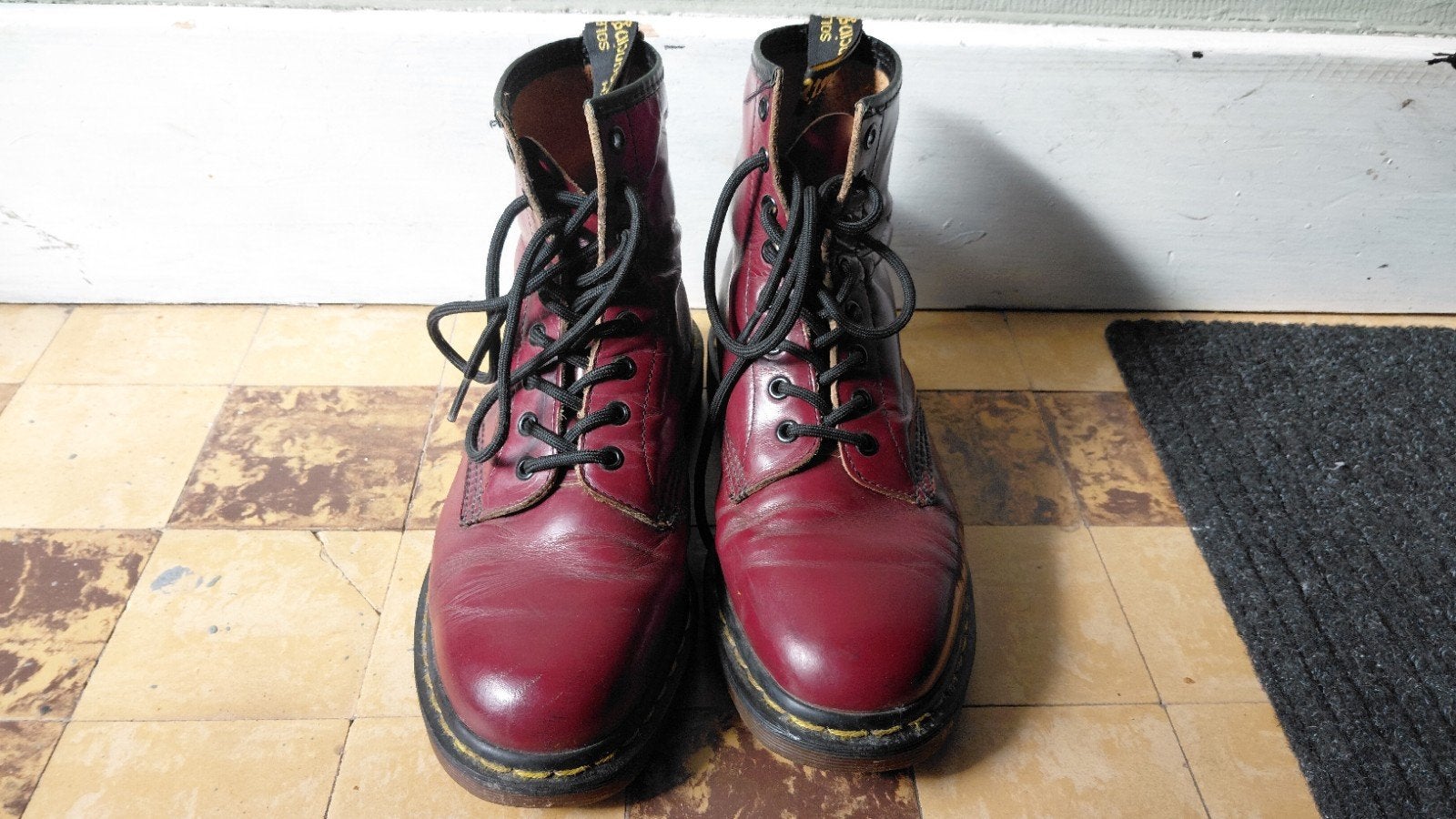 Dr Martens Cherry mt 41, Ophalen, Overige kleuren, Boots, Gedragen