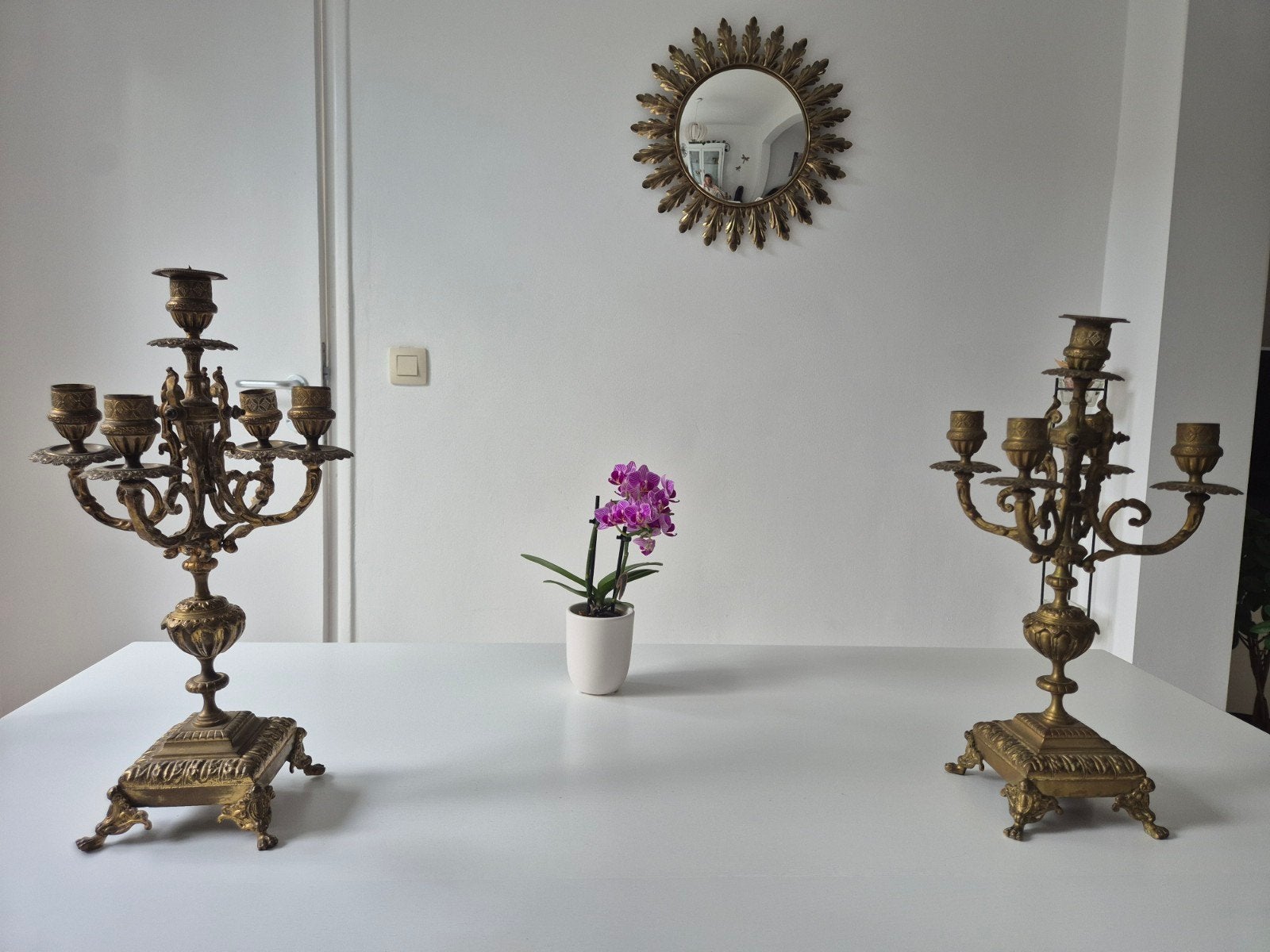 Paire de grands candélabres anciens en laiton – À RESTAURER, Antiquités & Art, Antiquités | Bougeoirs