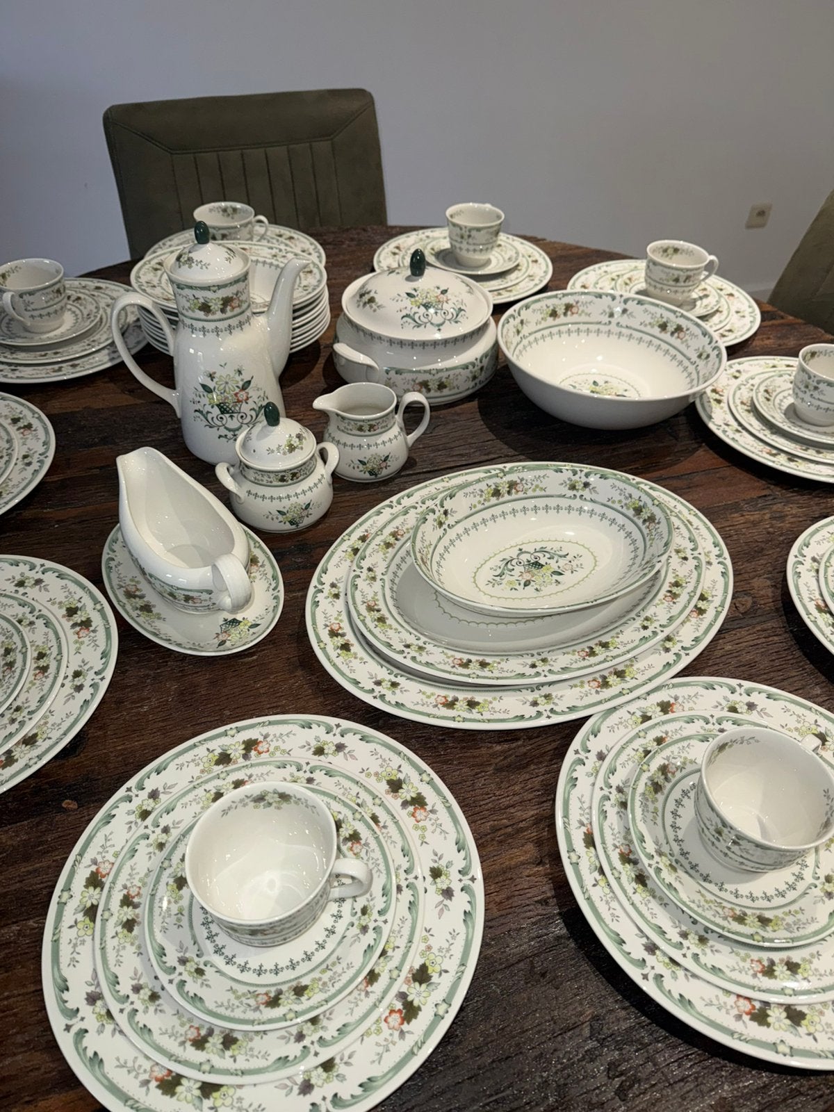 Royal Doulton 10-persoons dinerset, Ophalen