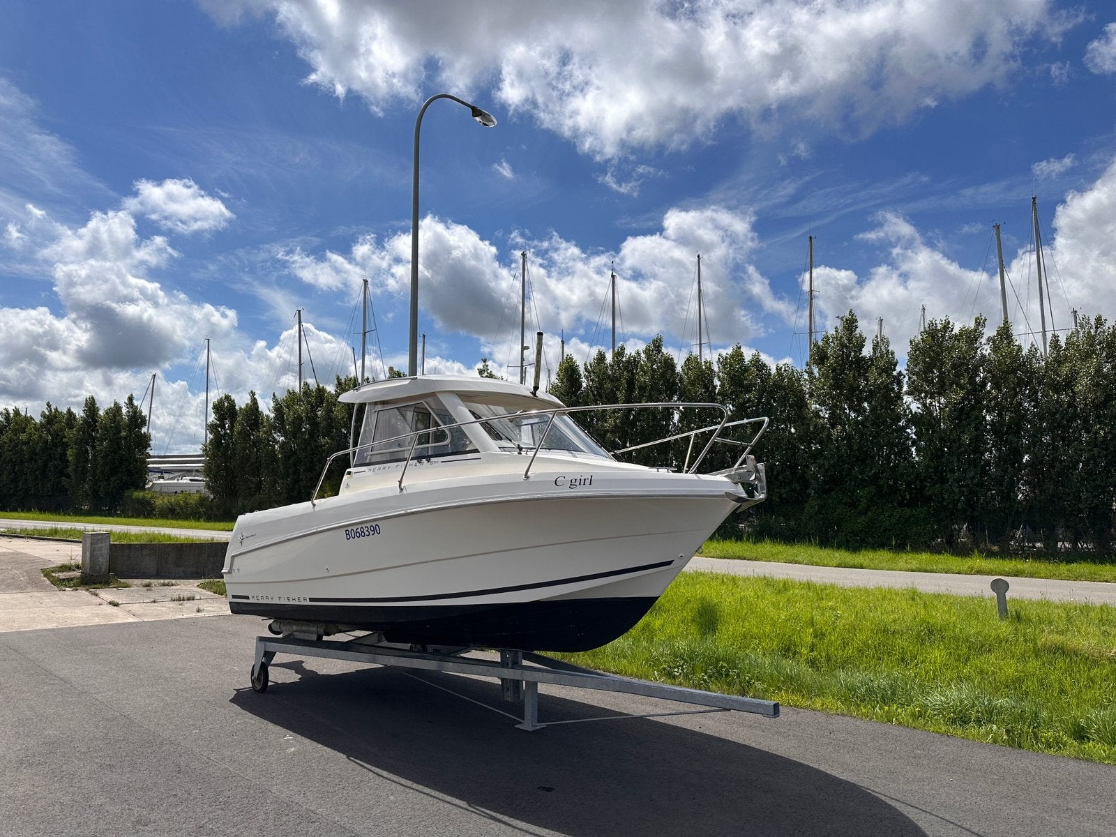 Merry Fisher 595 - evinrude 75pk - vaarklaar, Zo goed als nieuw, Ophalen, Jeanneau, Buitenboordmotor