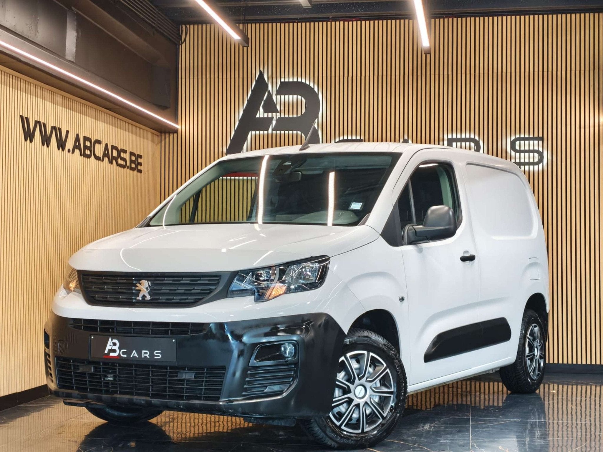 Peugeot Partner 1.5BLUEHDI UTILITAIRE * GARANTIE 12 MOIS*, Autos, 75 kW, Achat, Euro 6, Entreprise