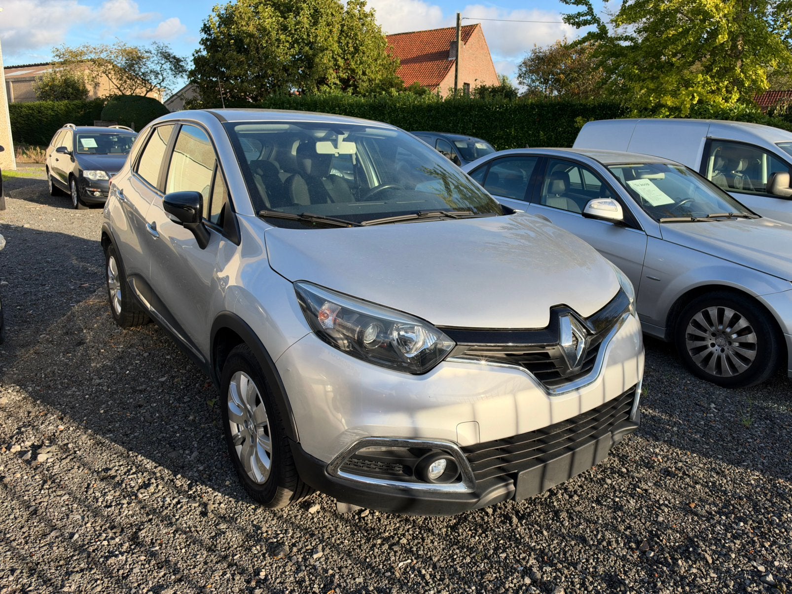 Renault captur 1.0 benzine manueel 2017 65.000 km, Auto's, Voorwielaandrijving, Dealer onderhouden, Stof, 0 kg
