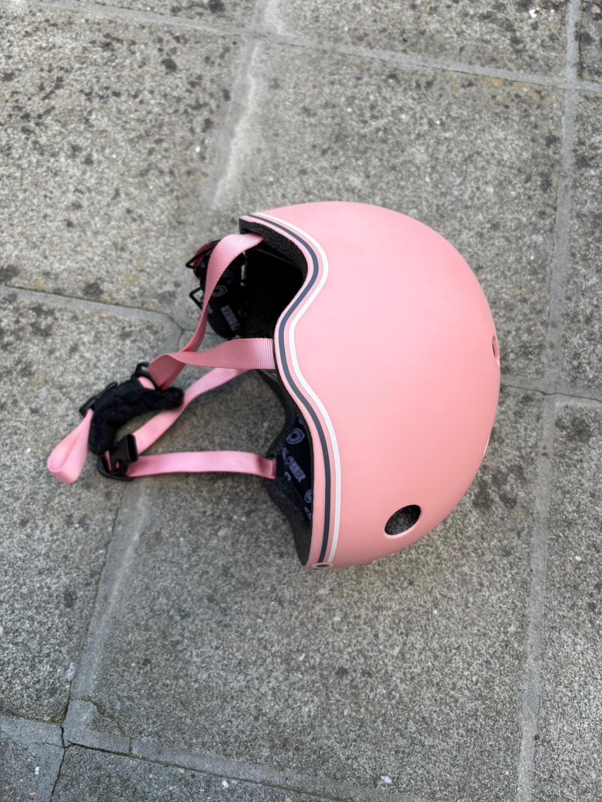 Kinder fiets helm, roze kleur , merk globber , maat xxs/xs,, Enlèvement ou Envoi, Comme neuf, XXS
