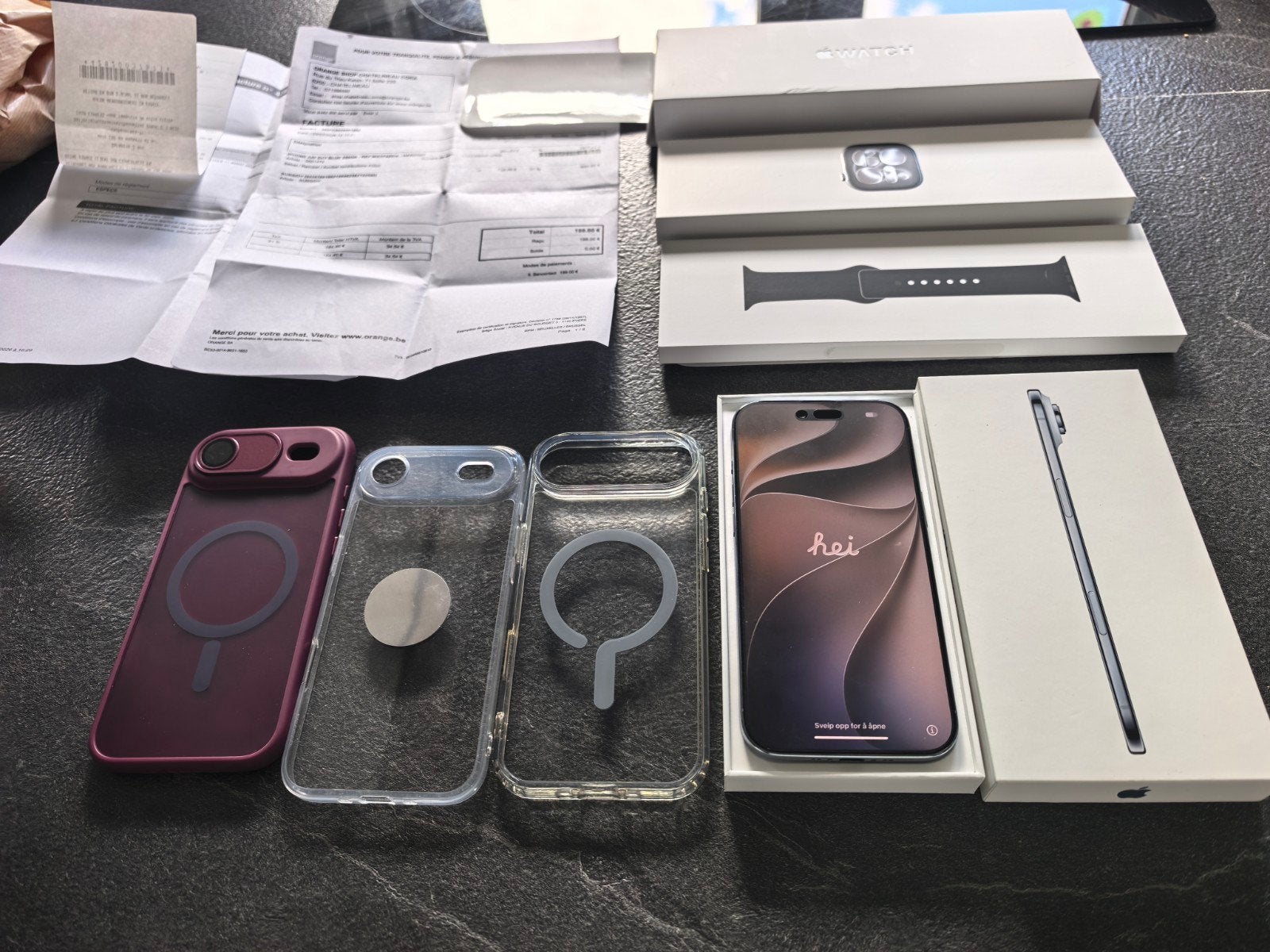 lot apple iPhone 17 air 256 gigas + apple watch 11 noir 46mm, Télécoms, Enlèvement, Apple, IPhone 17, Blanc