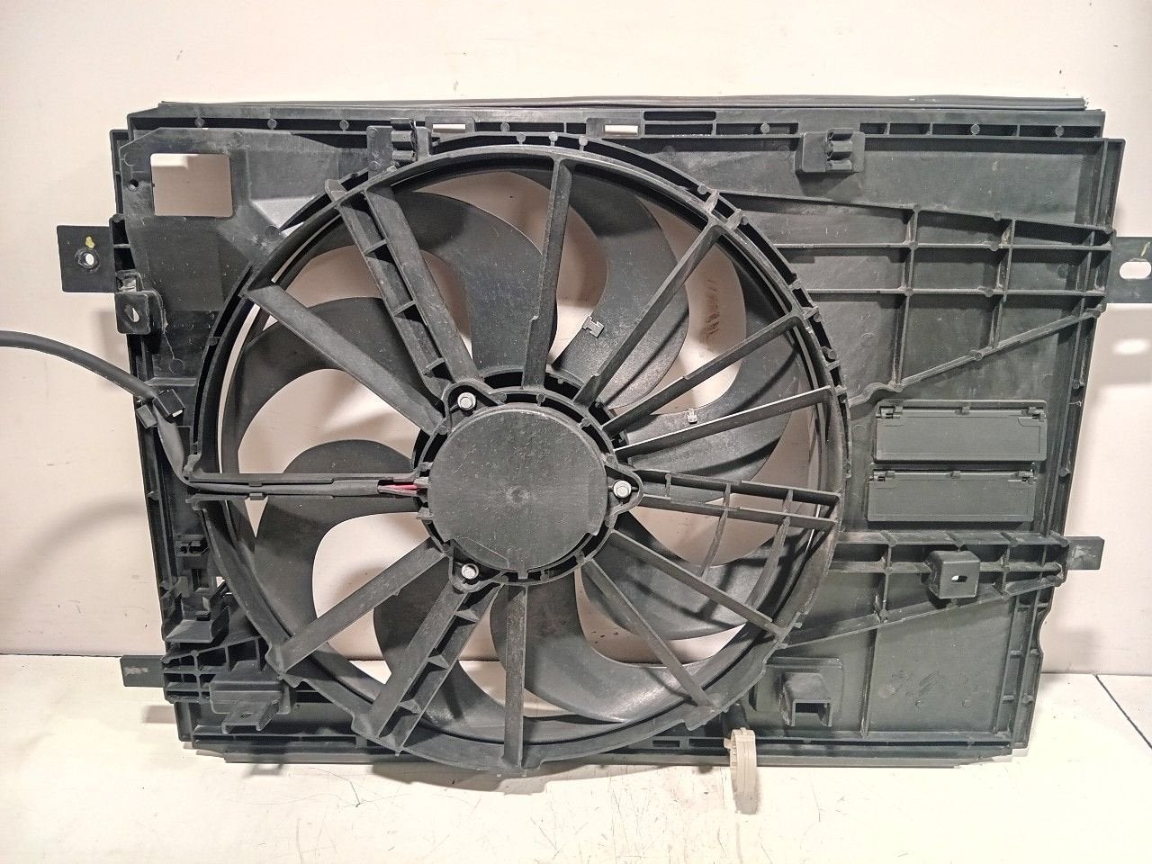 Koelventilator Peugeot 3008, Auto-onderdelen, Motor en Toebehoren, Peugeot, Gebruikt, Herkomst onderdeel bekend, 12 maanden garantie