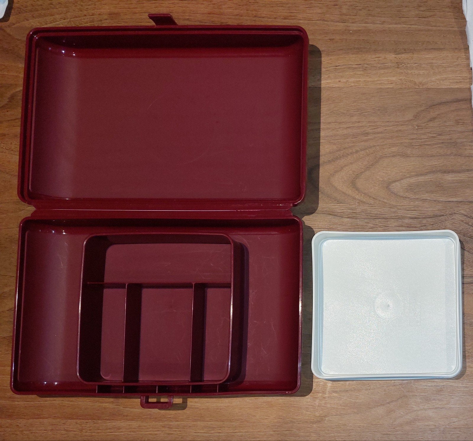 Tupperware - Retro naaidoos - gereidoos, Huis en Inrichting, Ophalen of Verzenden