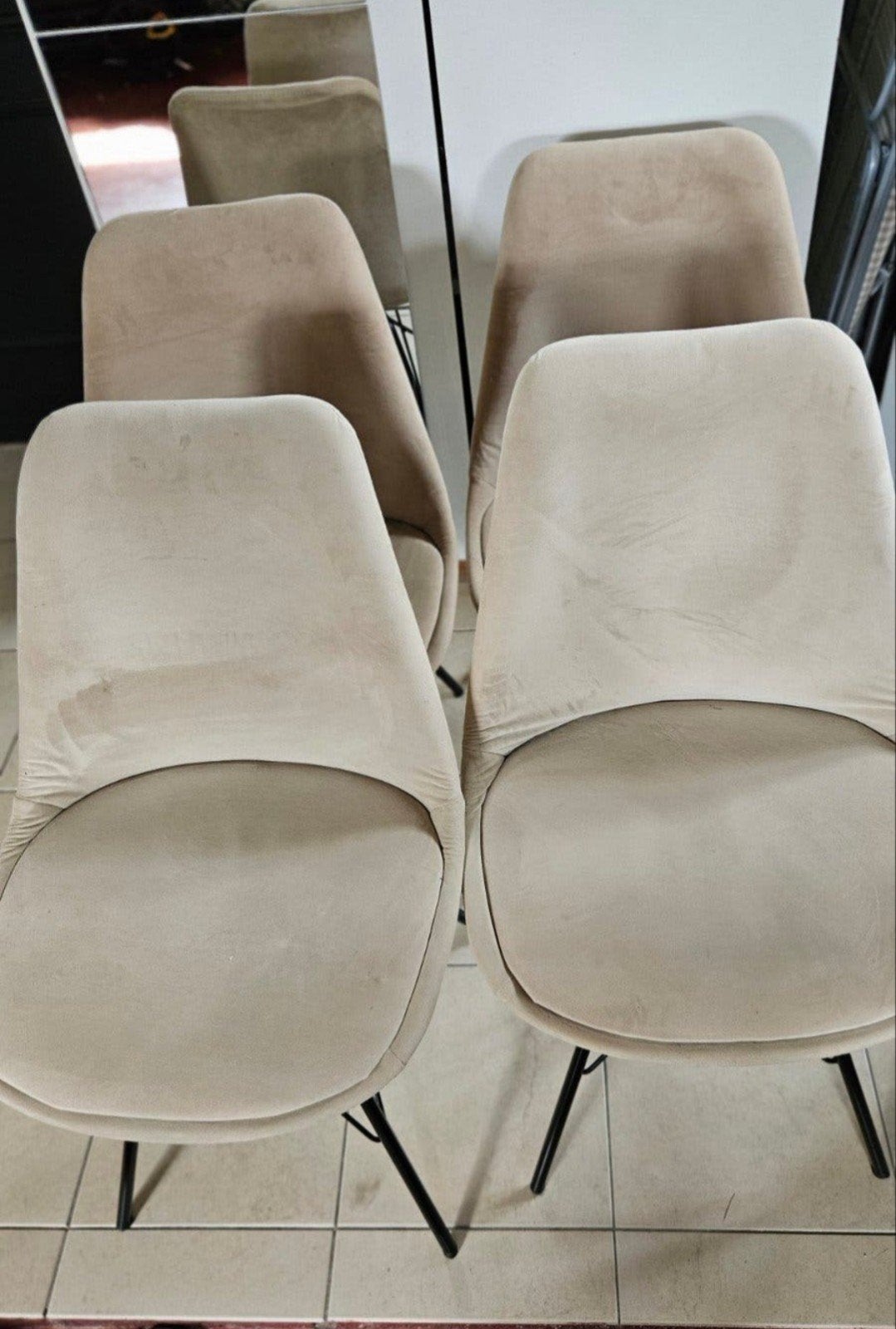 4 velvet champagnekleur stoelen, Huis en Inrichting, Ophalen