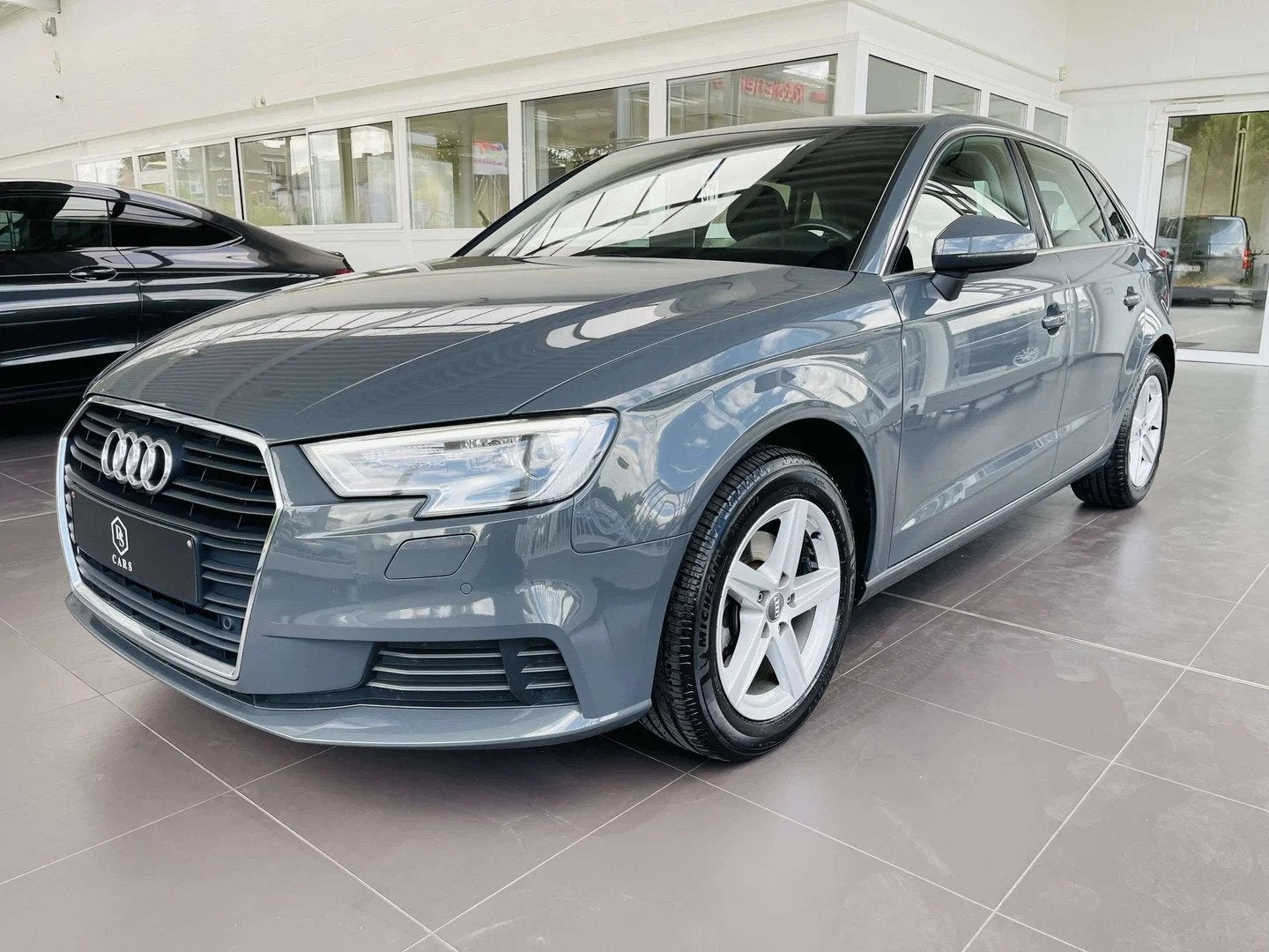 Audi A3 1.6 TDi * GARANTIE + LED + GPS + CLIM DIGI *, Autos, Audi, Argent ou Gris, Achat, Entreprise, Automatique