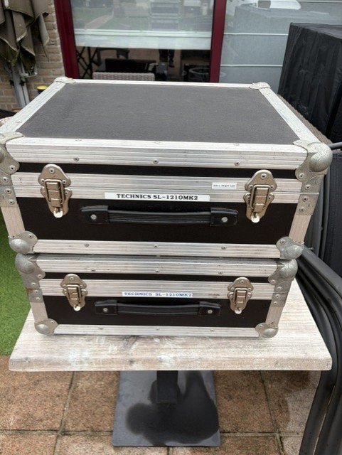 2 x Flightcase platendraaier, Ophalen, Gebruikt, Draaitafel, Technics