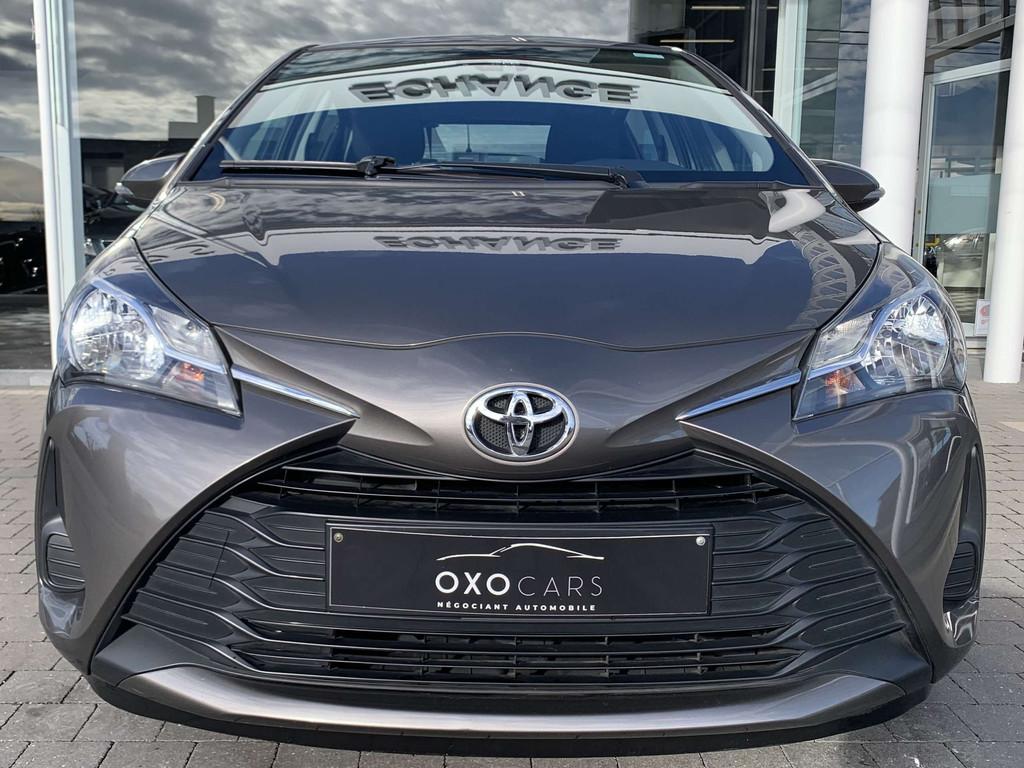 Toyota Yaris 1.0i VVT-I YOUNG / GPS / Airco / Cruise /GARANT, Autos, Argent ou Gris, Achat, 998 cm³, Euro 6