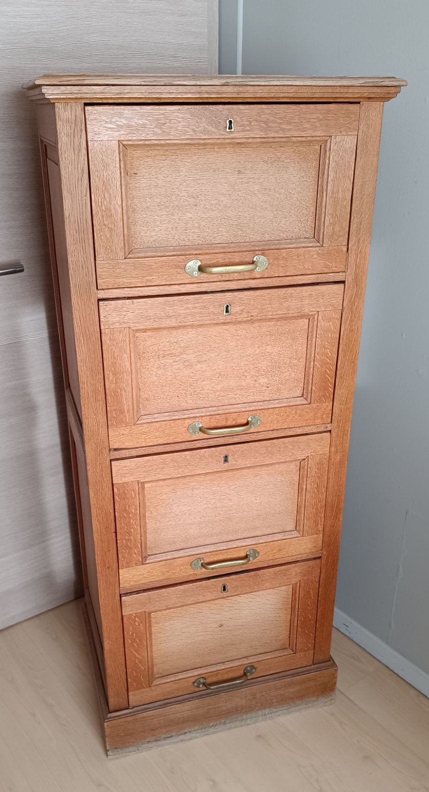 Ancien meuble de métier en bois, Enlèvement