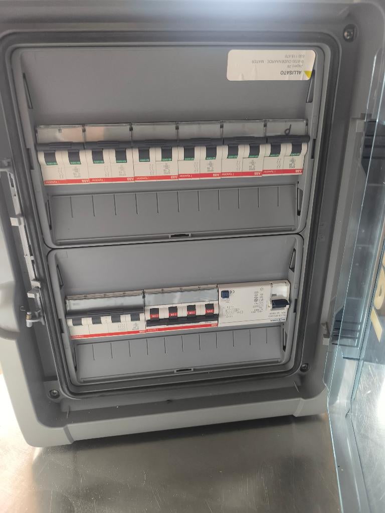 Lot opbouw elektriciteit, Ophalen, Gebruikt, Stopcontact