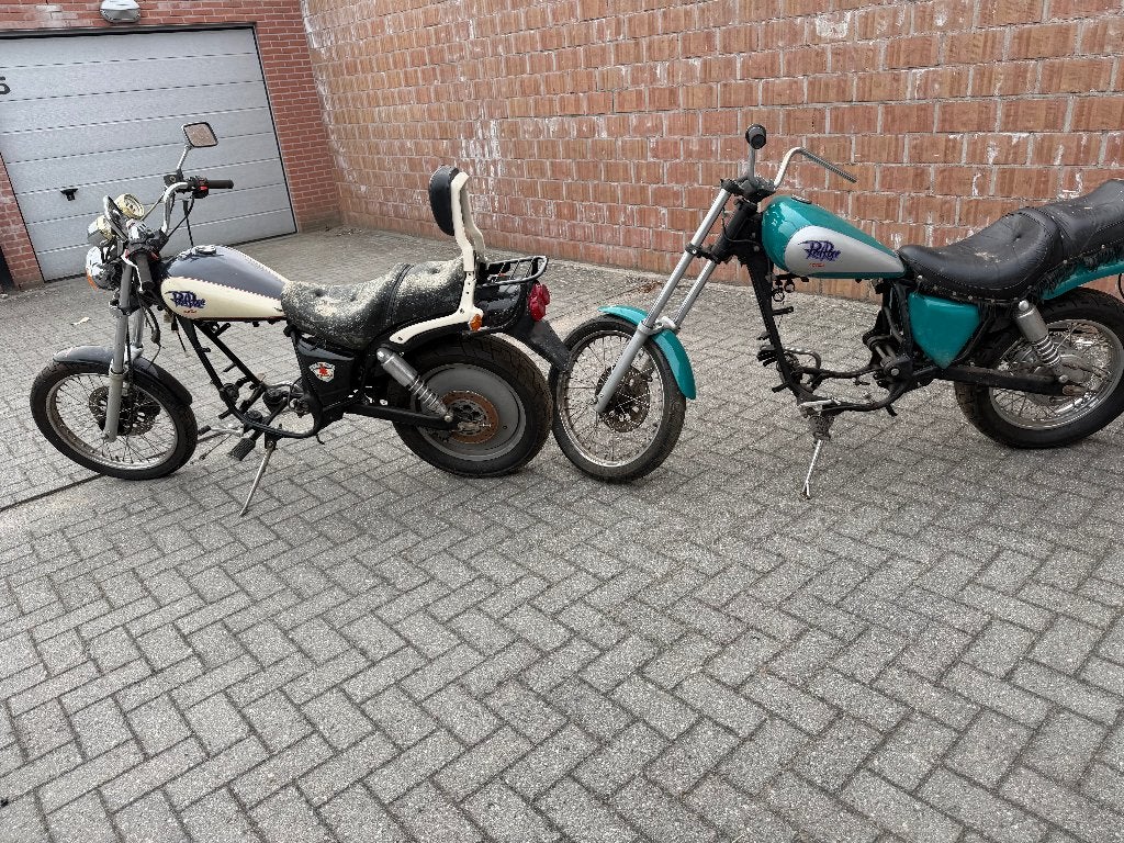 Aprilia RED ROSE 2 stuks met onderdelen, Fietsen en Brommers, Brommers | Overige merken, Ophalen, Gebruikt