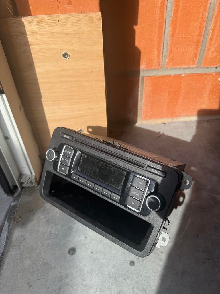 Originele radio vw, Ophalen